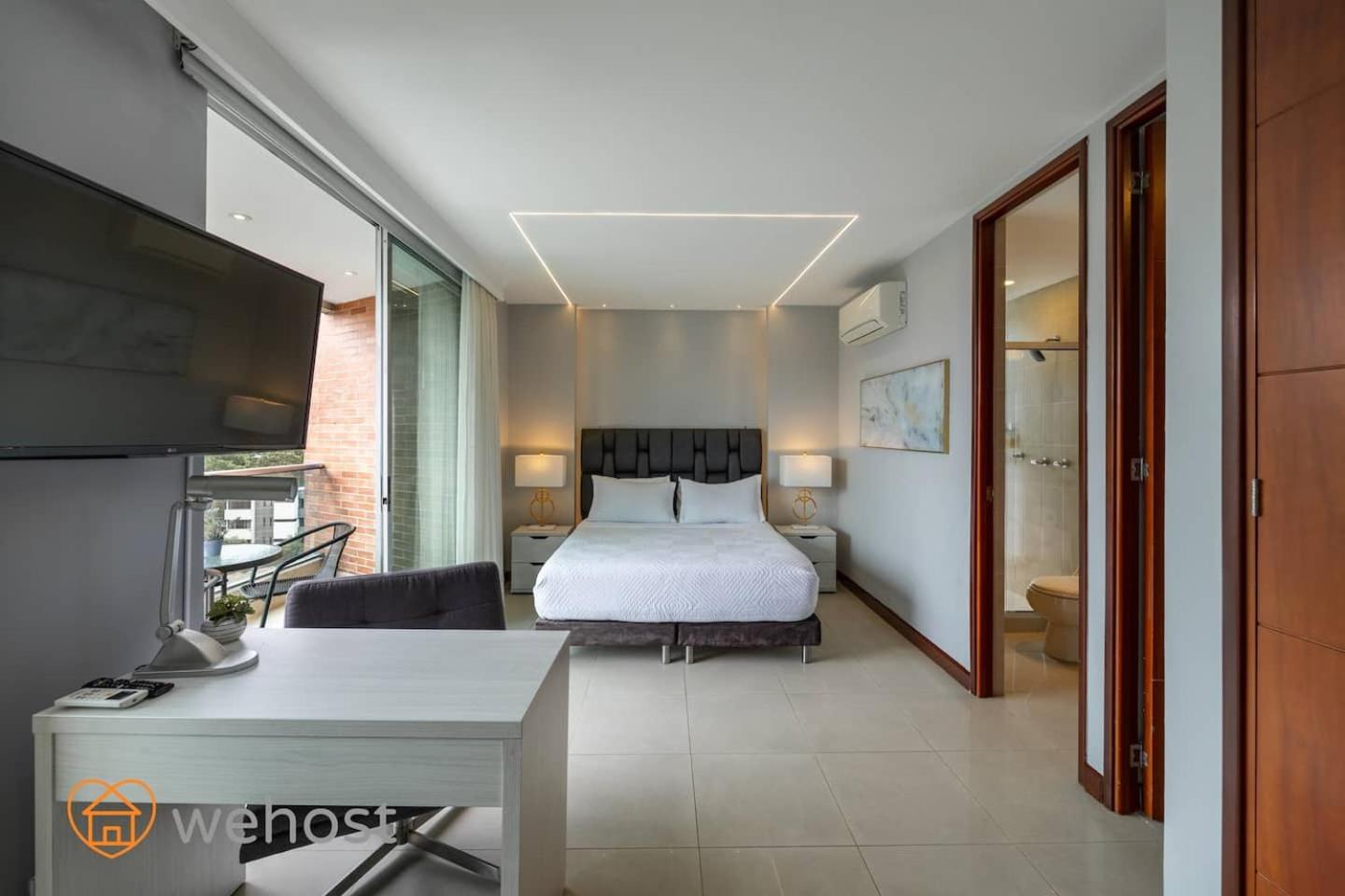High Floor 1 Bedroom With Pool Gym Provenza 1103