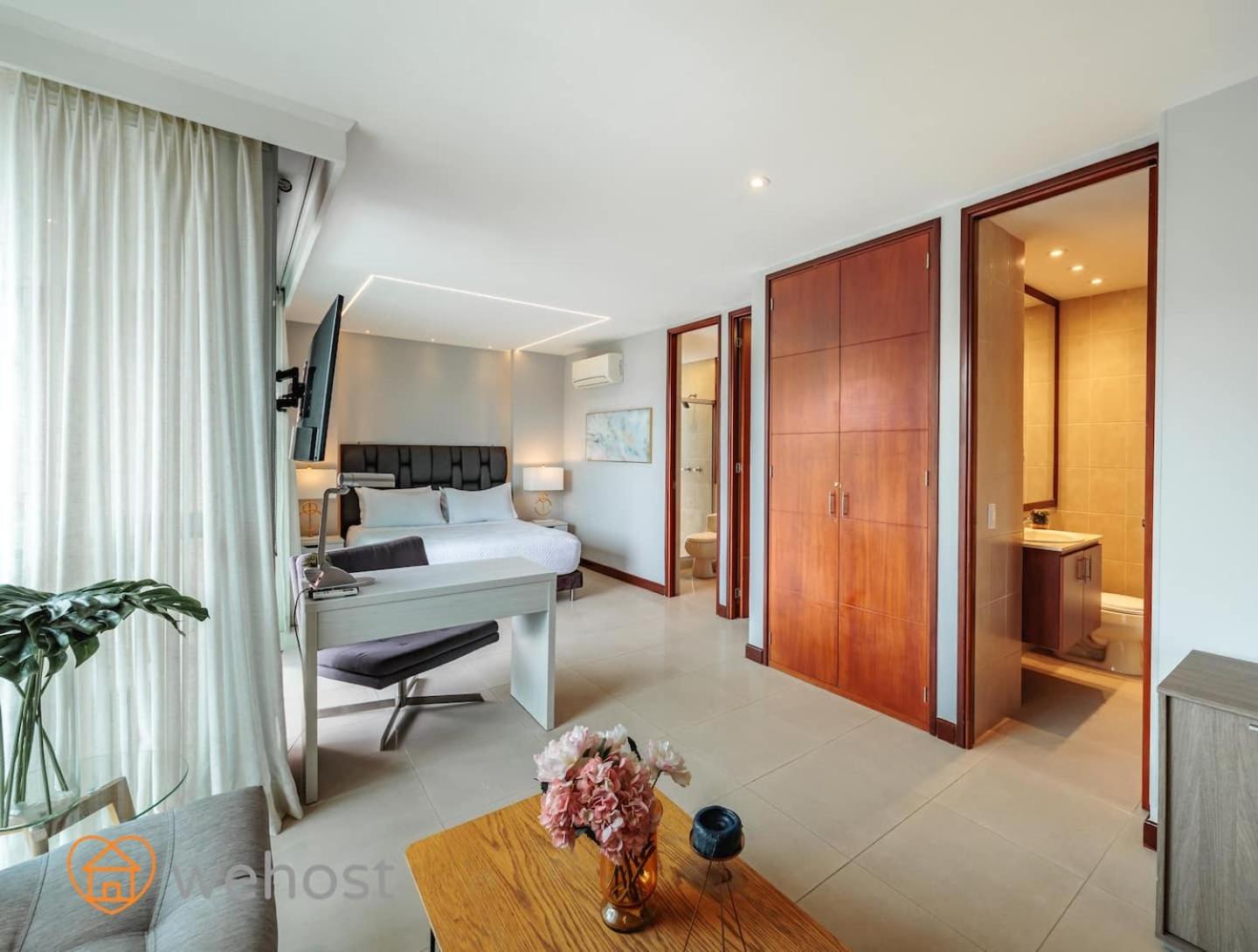High Floor 1 Bedroom With Pool Gym Provenza 1103