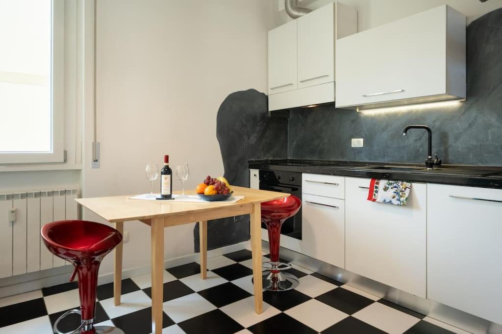 PN2-Train station, one bedroom flat 2 to 4 guests