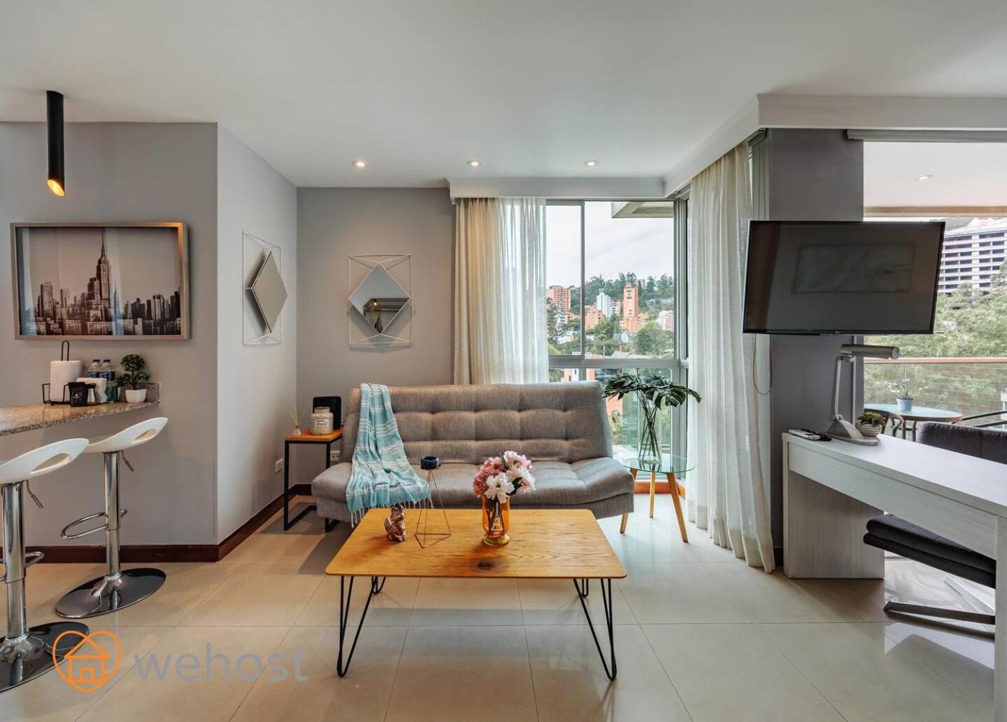 High Floor 1 Bedroom With Pool Gym Provenza 1103