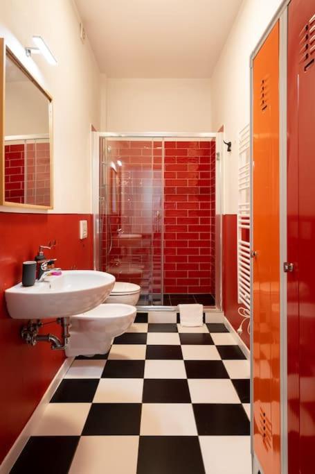 PN2-Train station, one bedroom flat 2 to 4 guests