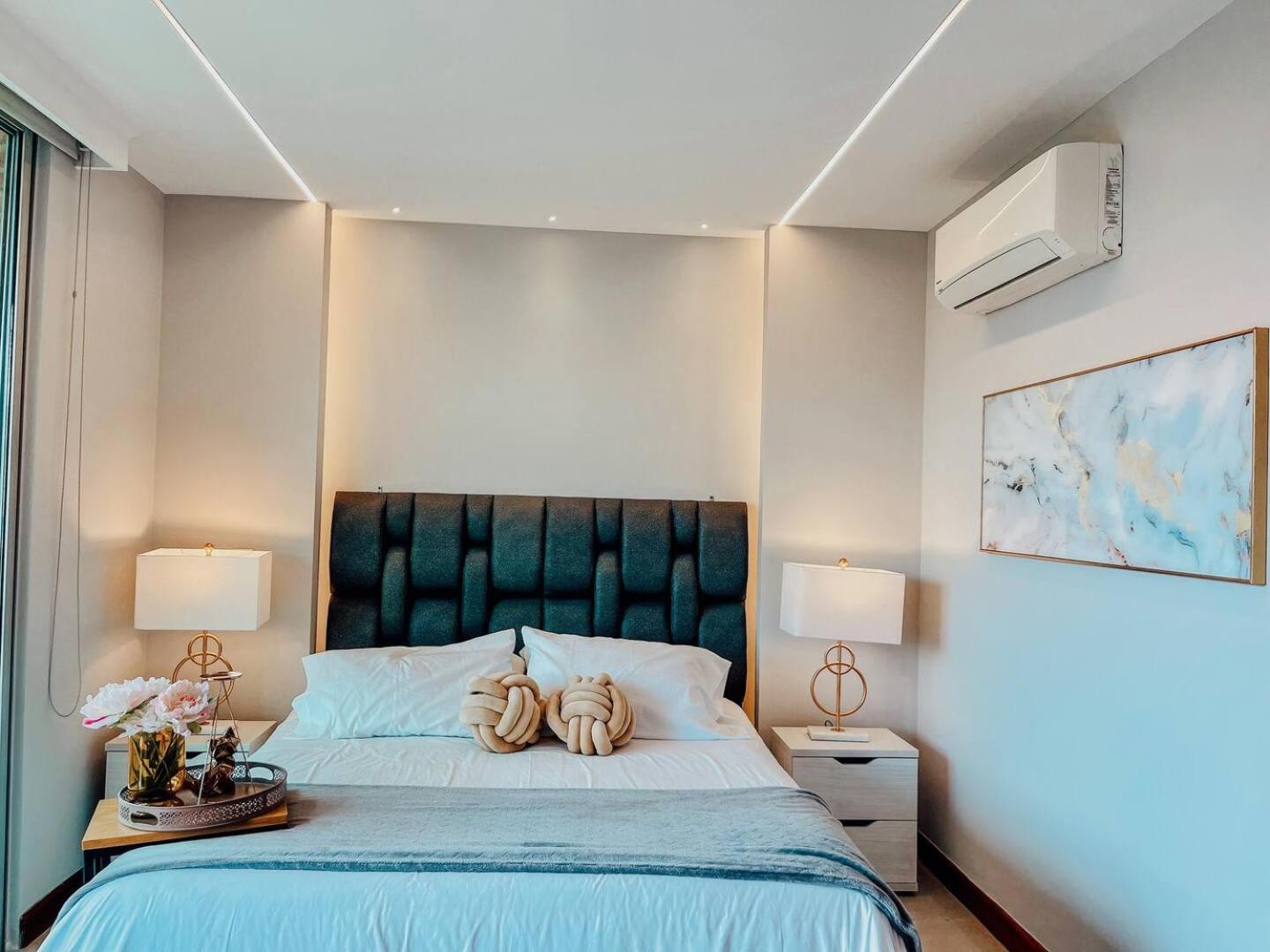 High Floor 1 Bedroom With Pool Gym Provenza 1103