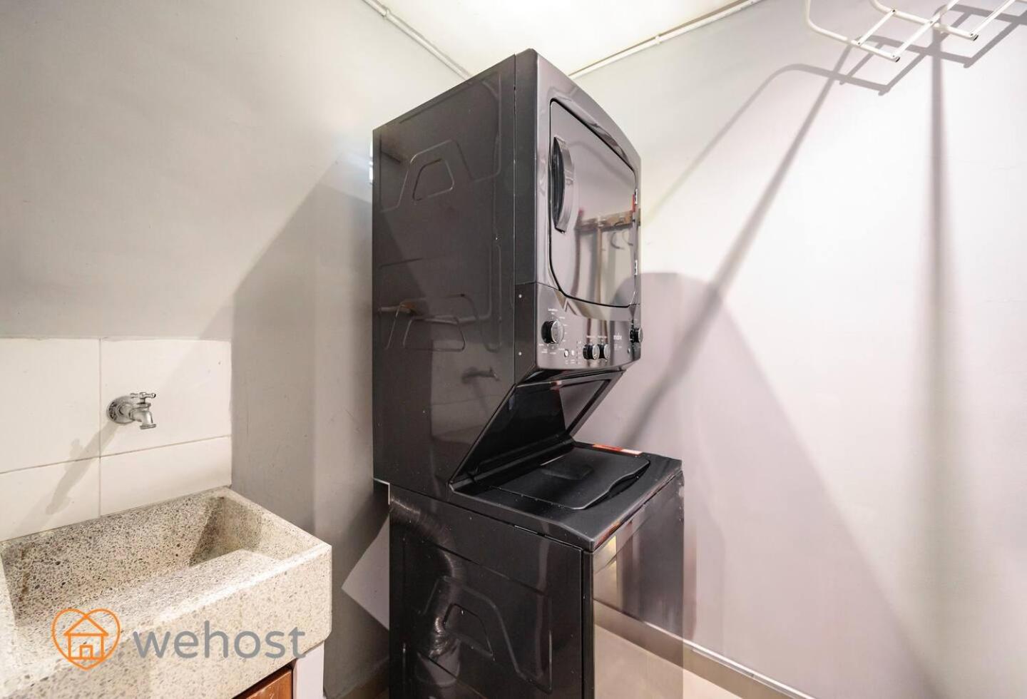 High Floor 1 Bedroom With Pool Gym Provenza 1103