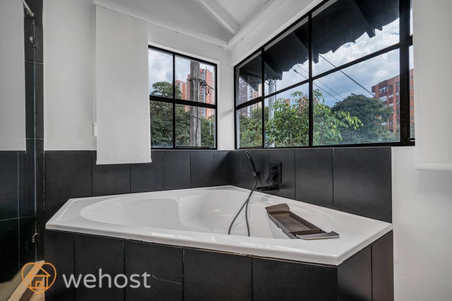 Japandi Style House 3 Bedroom & Bathtub