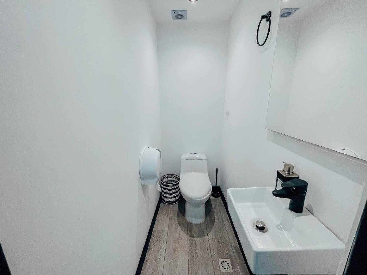 Japandi Style House 3 Bedroom & Bathtub