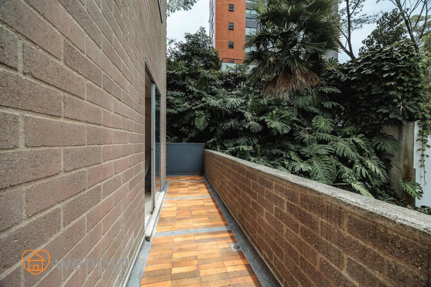 Ideal Location With Huge Terrace & Great View