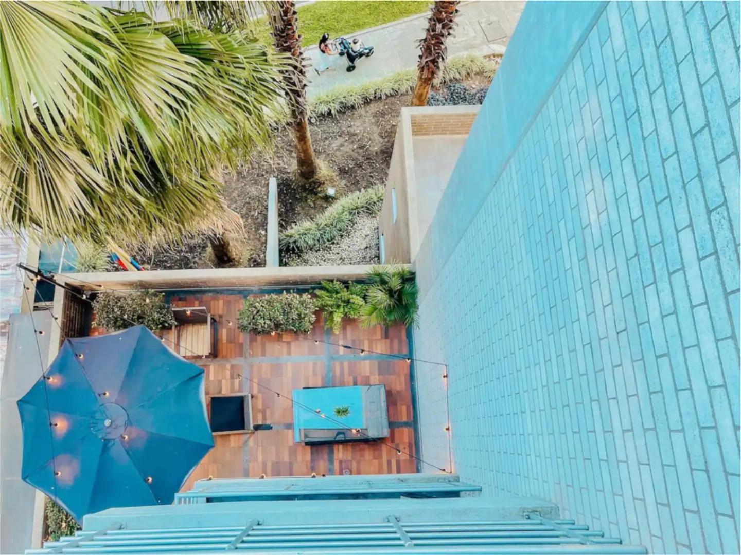 Ideal Location With Huge Terrace & Great View