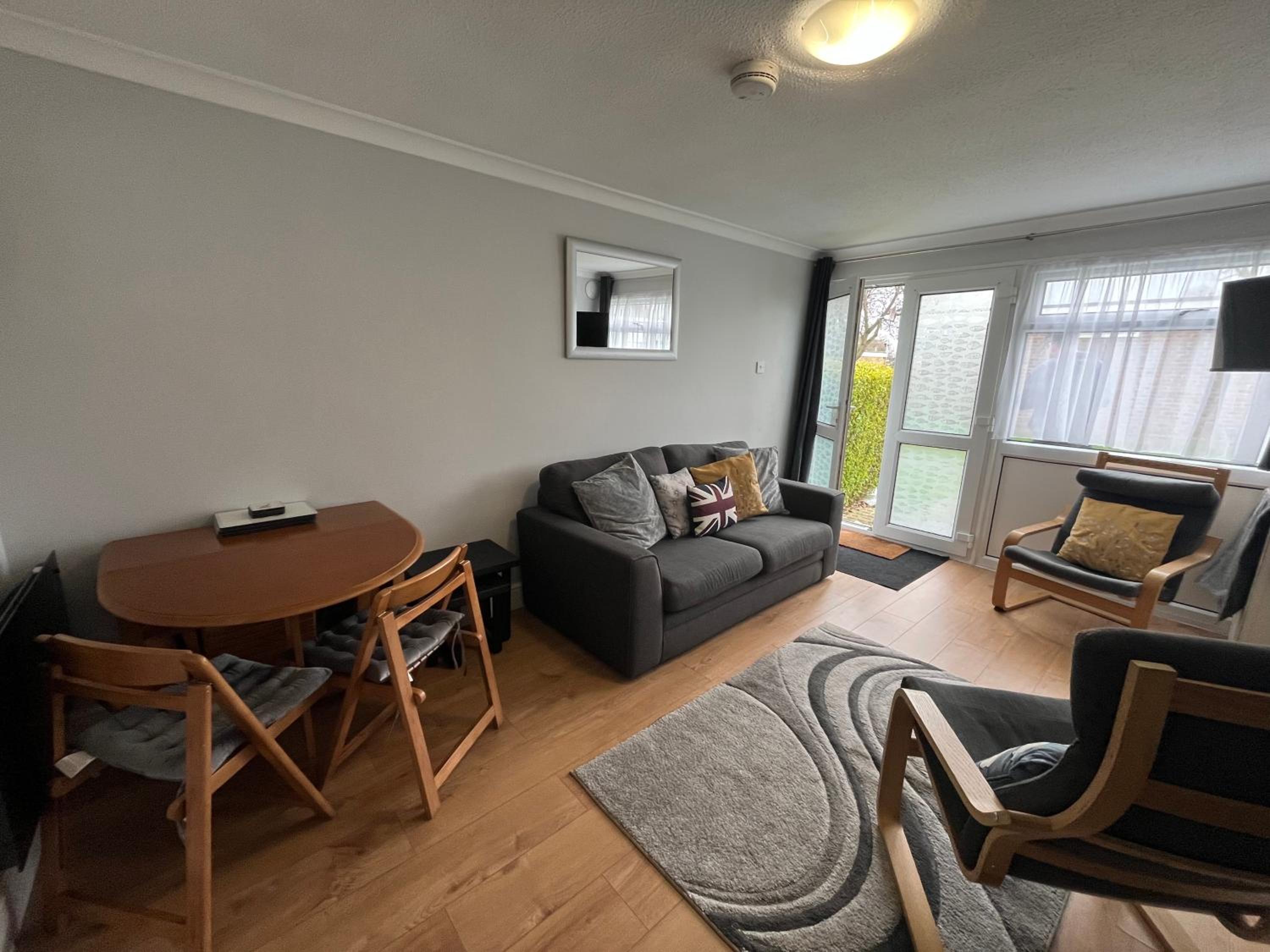 194, Two bed Chalet on Belle Aire Holiday Park - sleeps 4, pet friendly, free Wi-Fi, bed linen and towels included plus onsite entertainment available view 4
