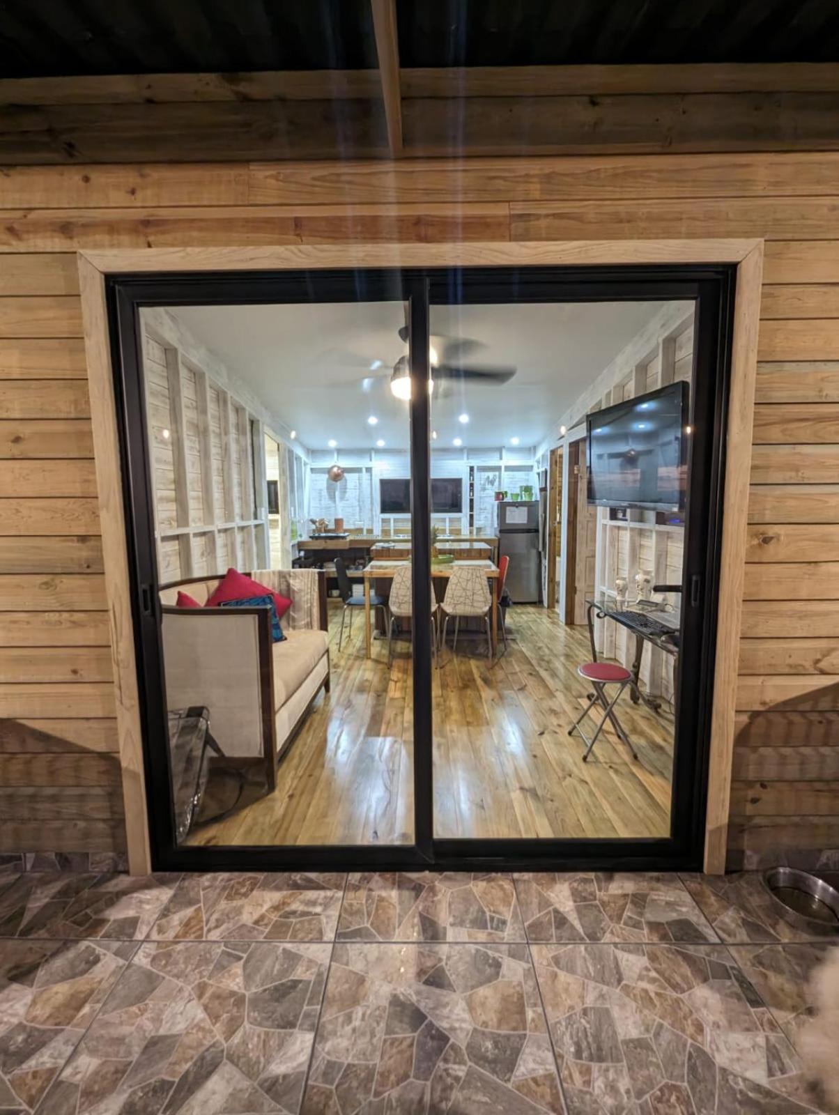 Photo 18