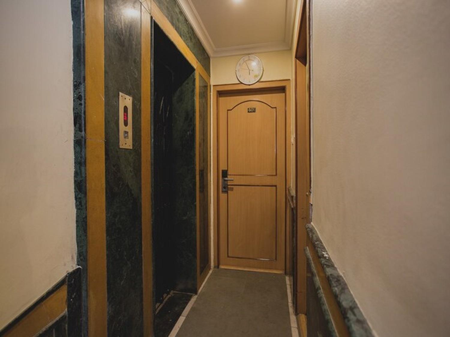 Photo 32