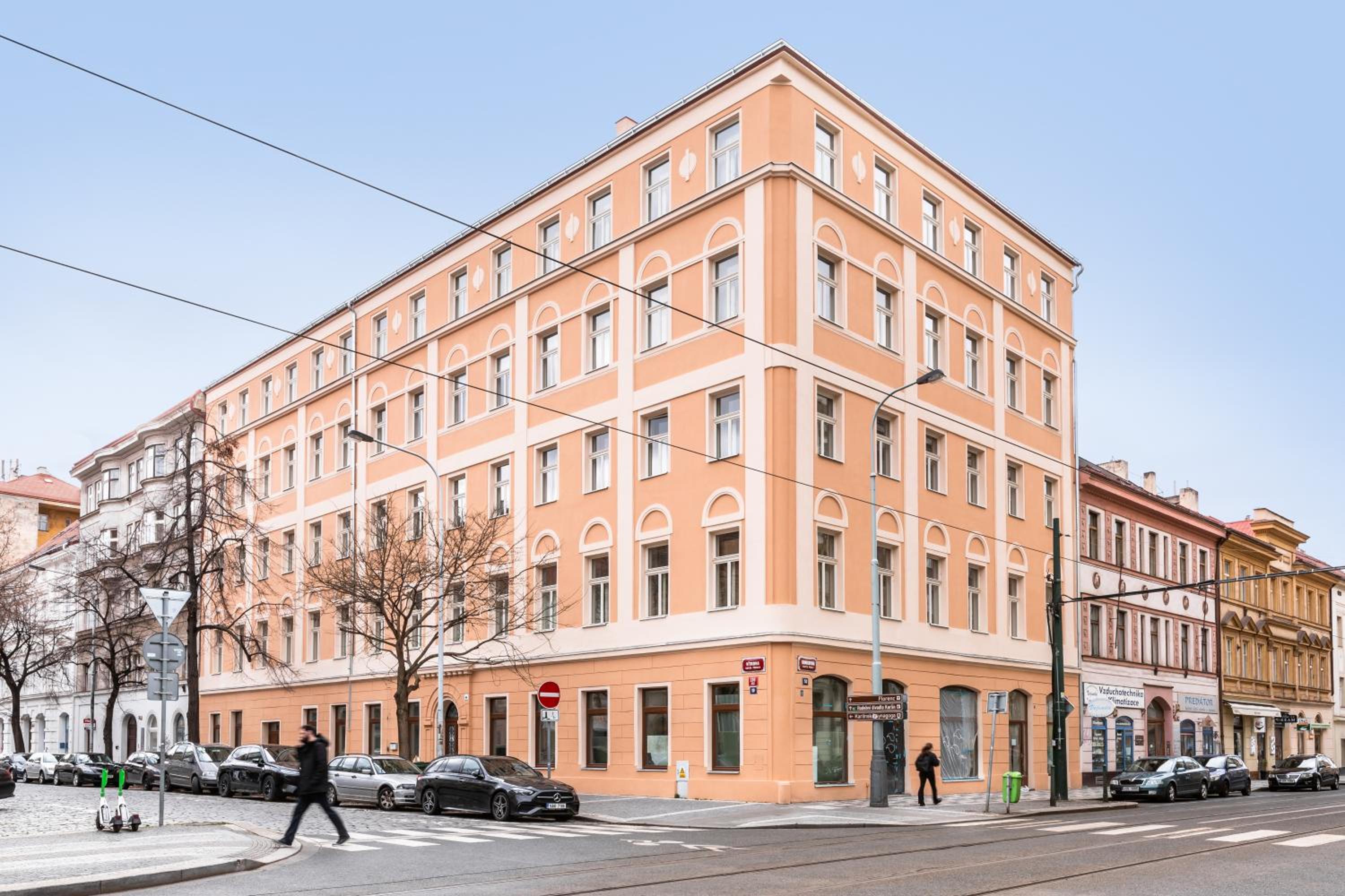 TurnKey I Karlín Square Apartments
