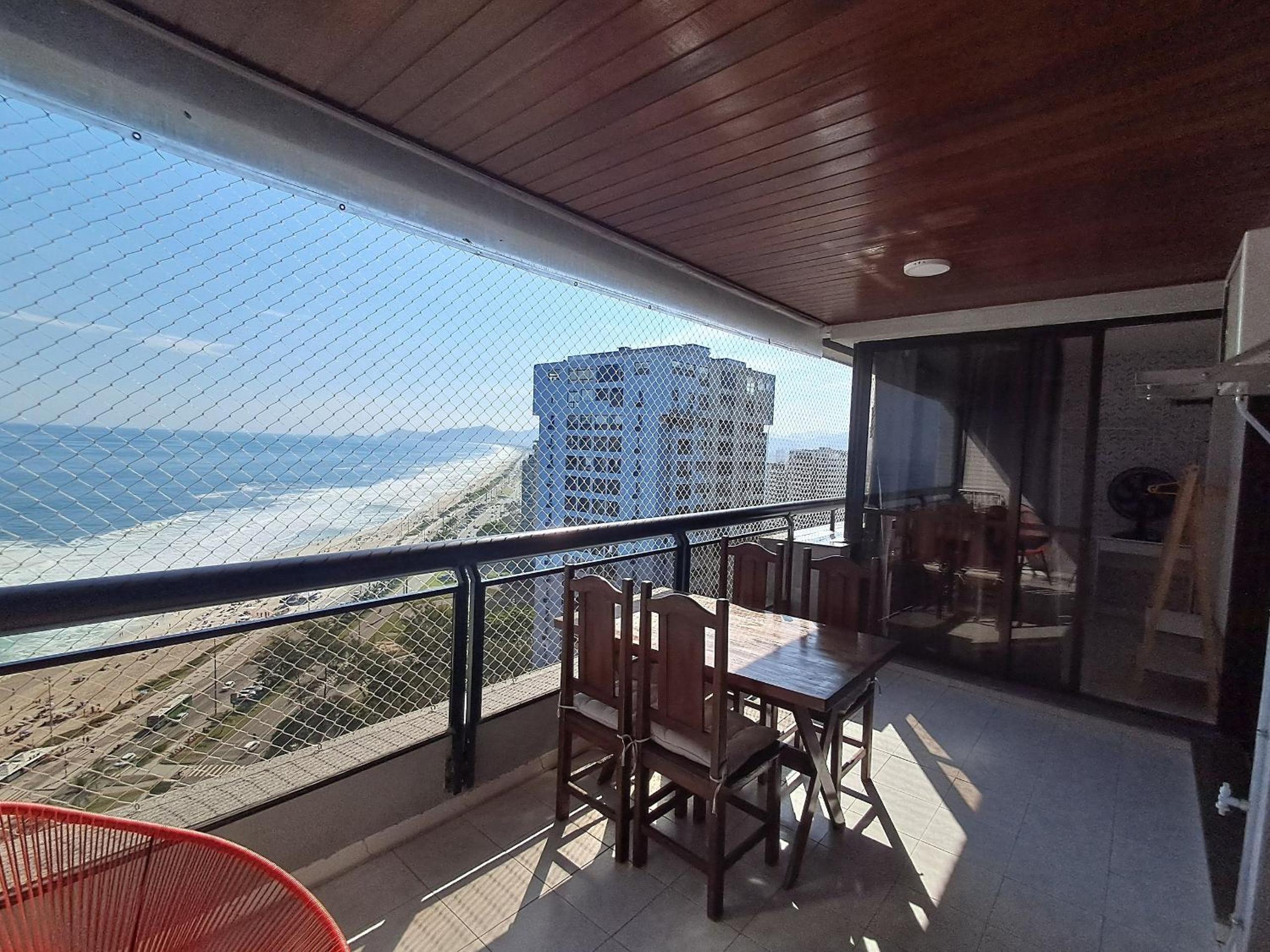 Vista Panoramica da Praia com 2qts, e vaga