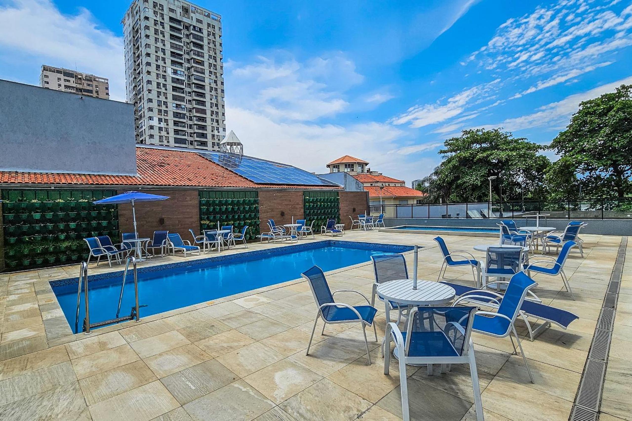 Vista Panoramica da Praia com 2qts, e vaga