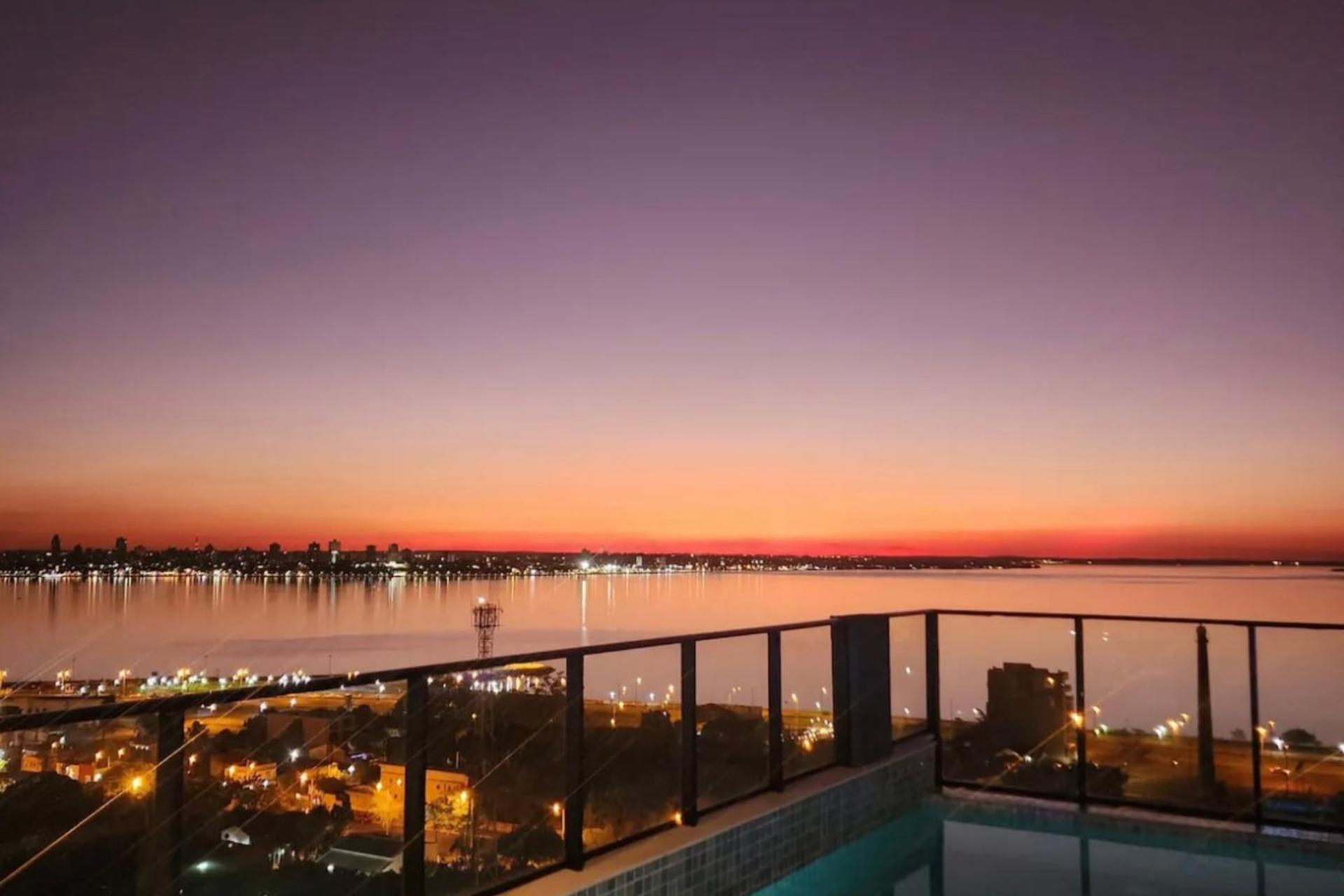Apartament central with river views, pool and garage