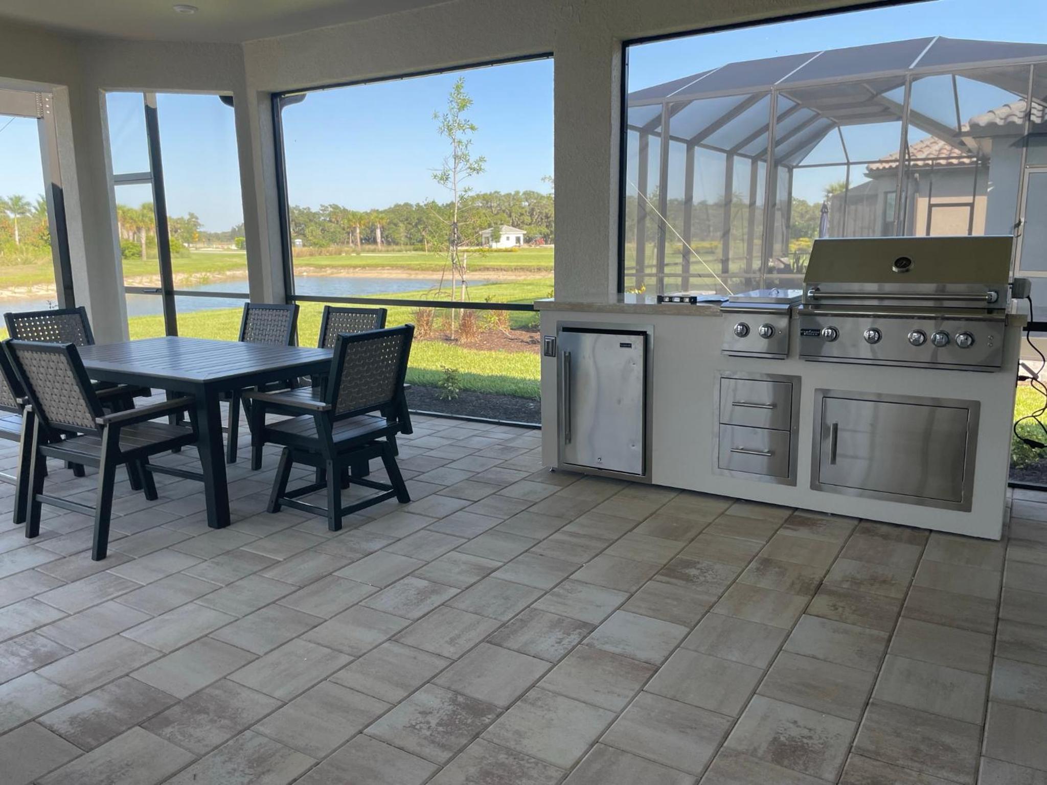 Pool House Overlooking Lake view 5