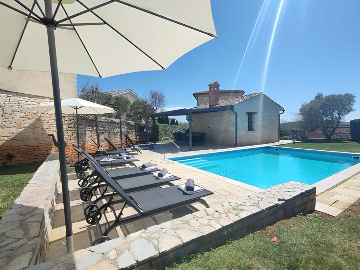 Villa Campanula