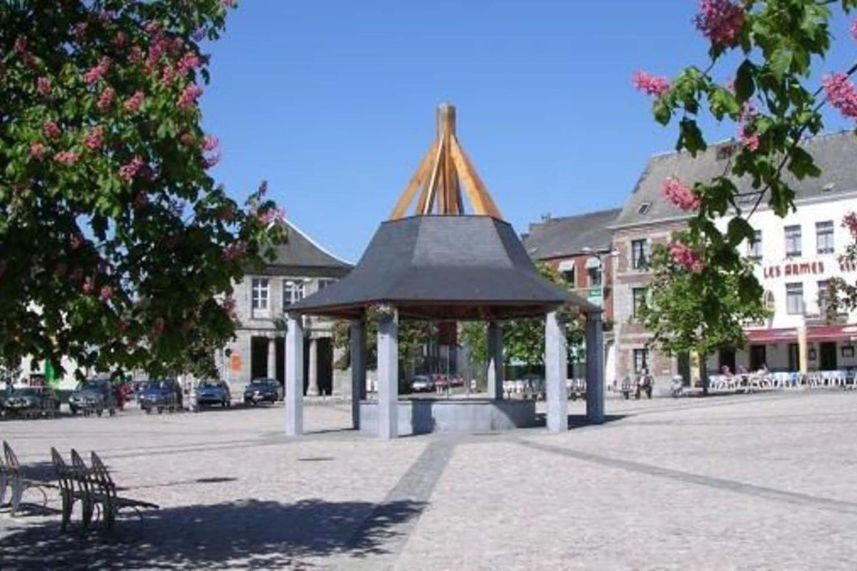 Charming apartment in Walcourt, 30 m², with terrace