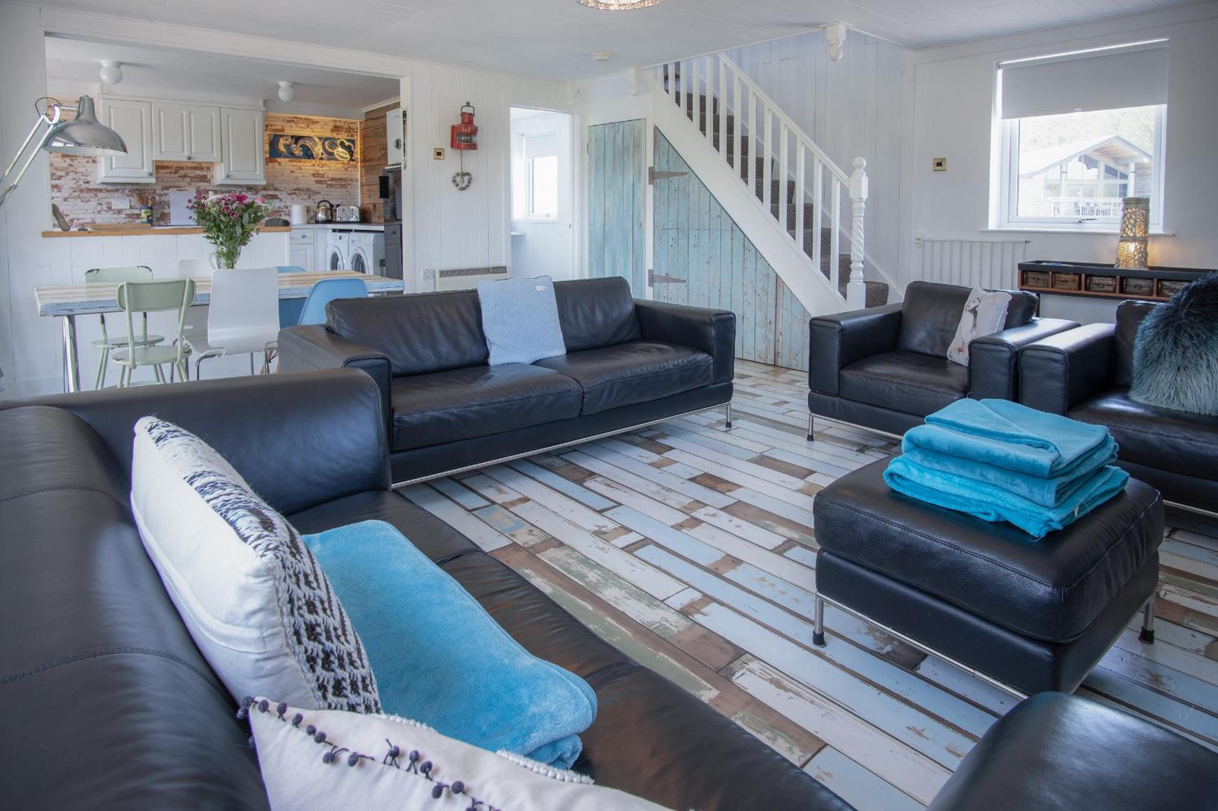 1 Tenby Lodge Freshwater East view 4