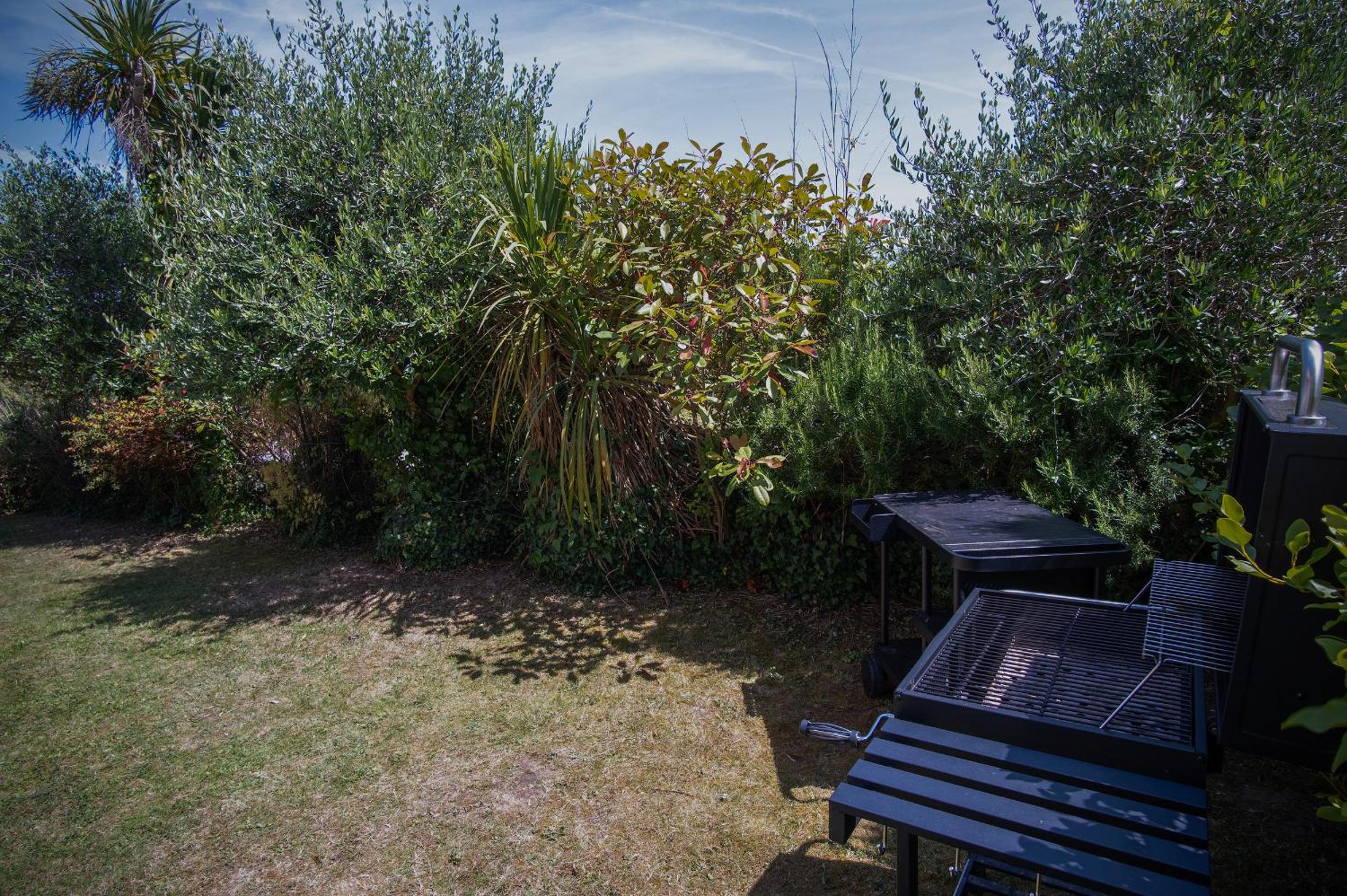 1 Tenby Lodge Freshwater East view 3