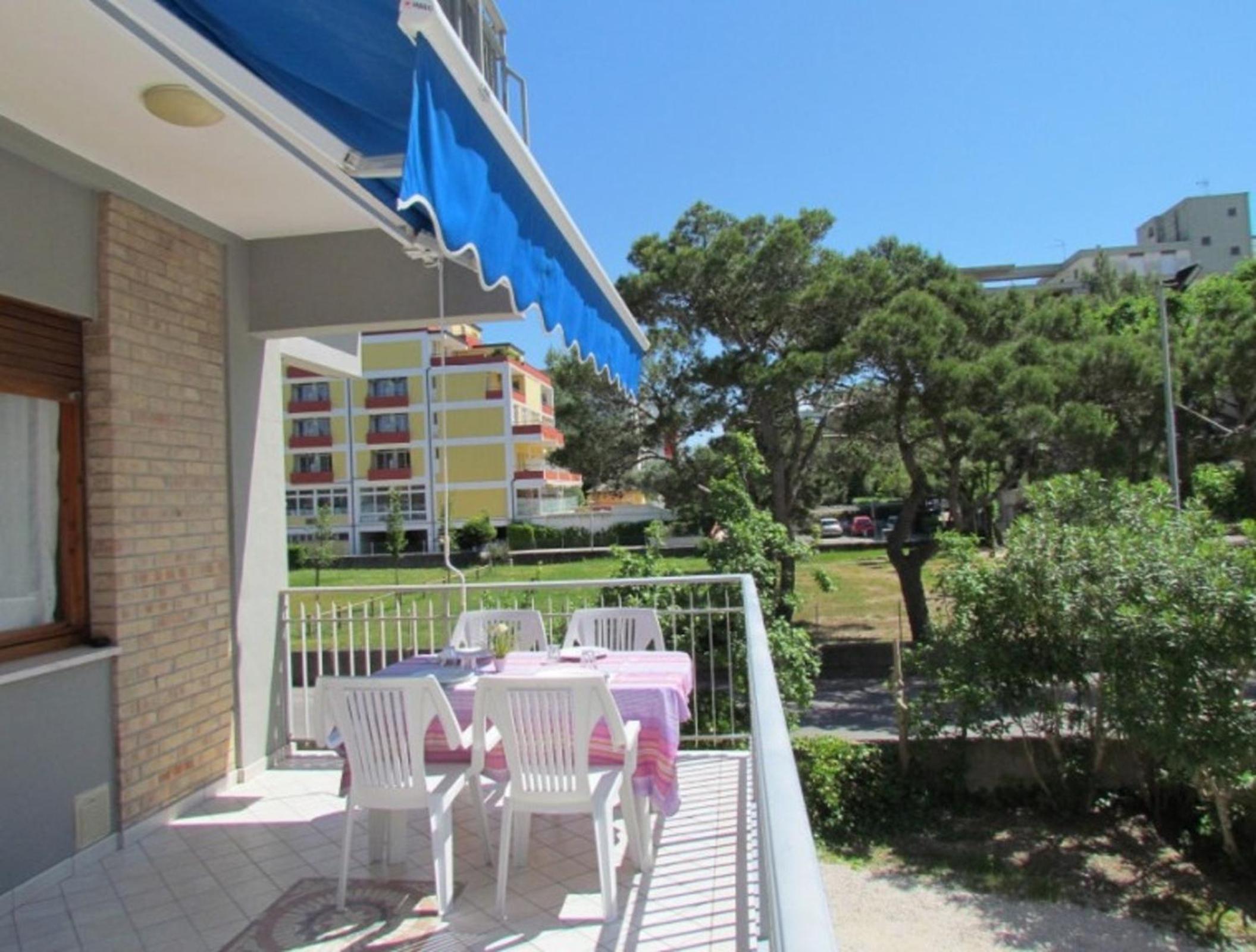 Space and comfort with private beach place view 2