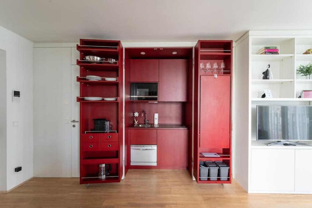 Smart Studio with Terrace by HM