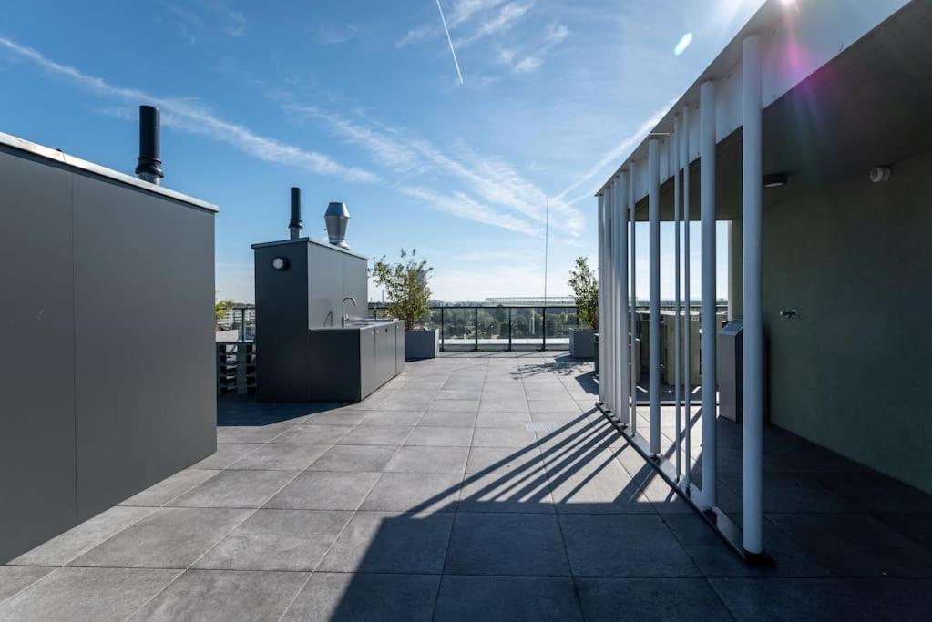 Smart Studio with Terrace by HM