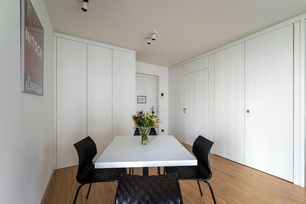 Smart Studio with Terrace by HM