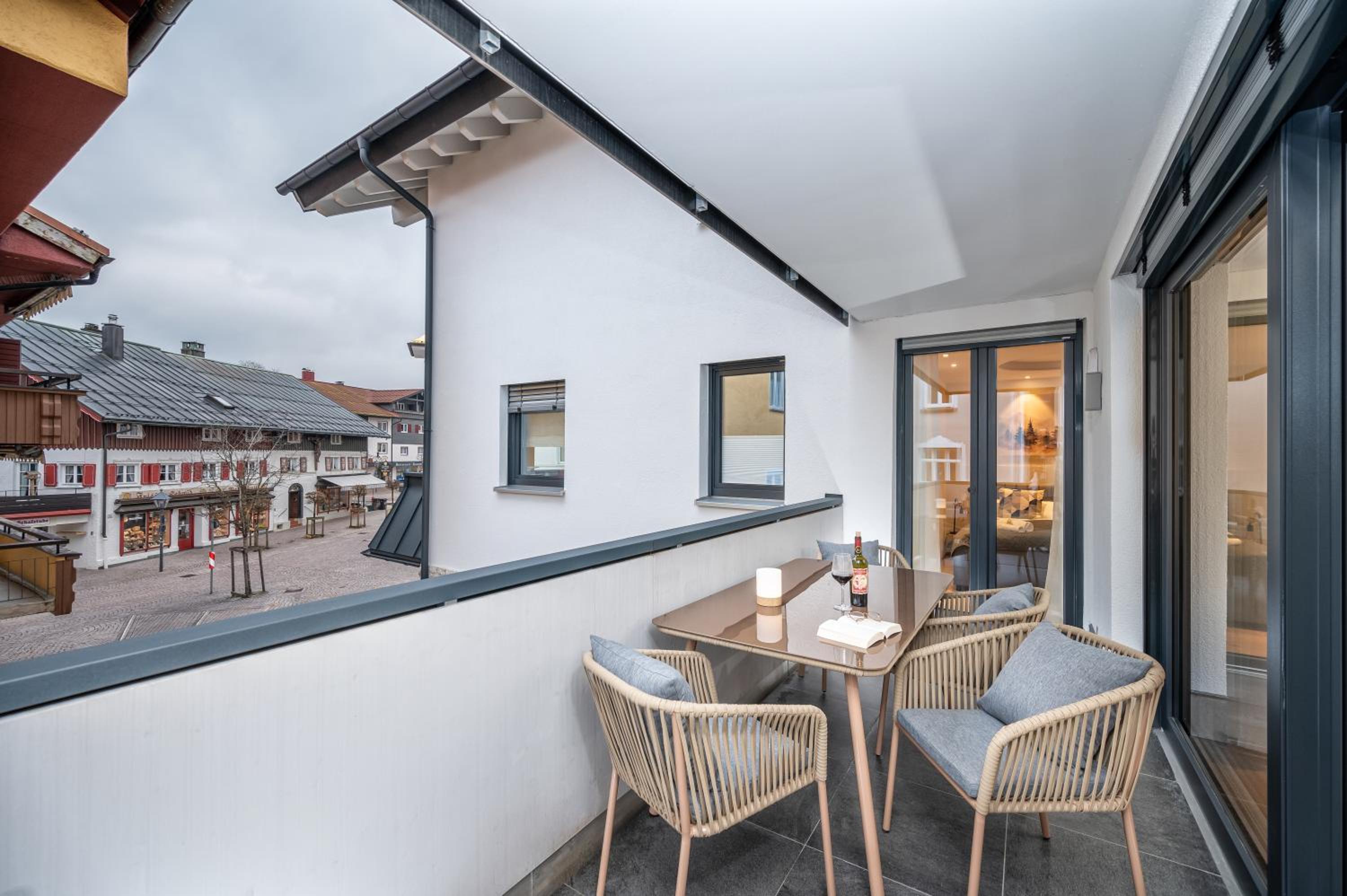 balance & terrace