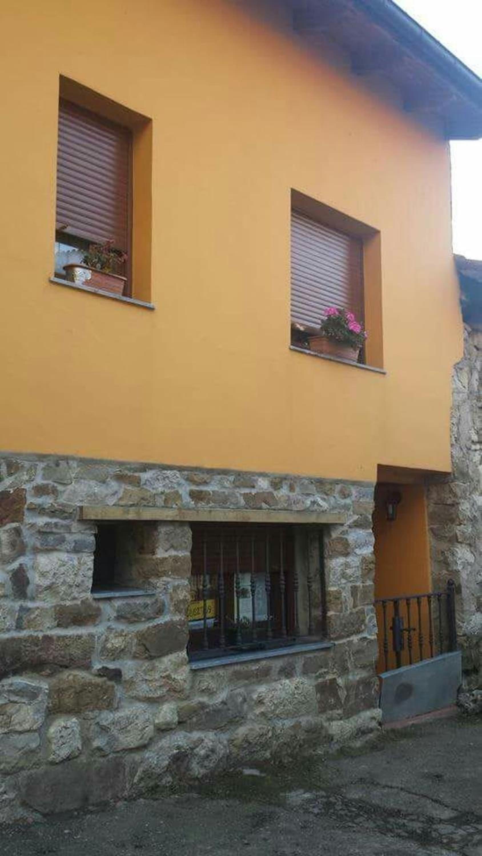 Welcoming House in Bermiego with All Comforts