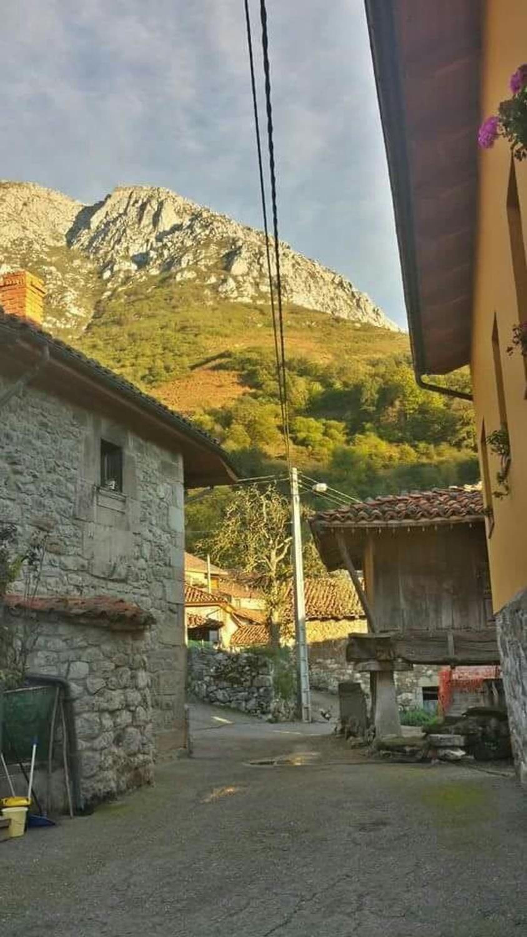Welcoming House in Bermiego with All Comforts