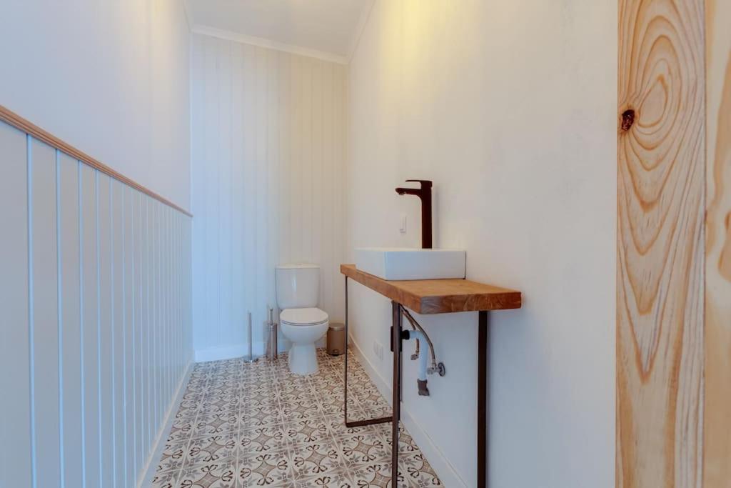 Renovated historic ~Large & Cozy ~Casa Nespereira view 3