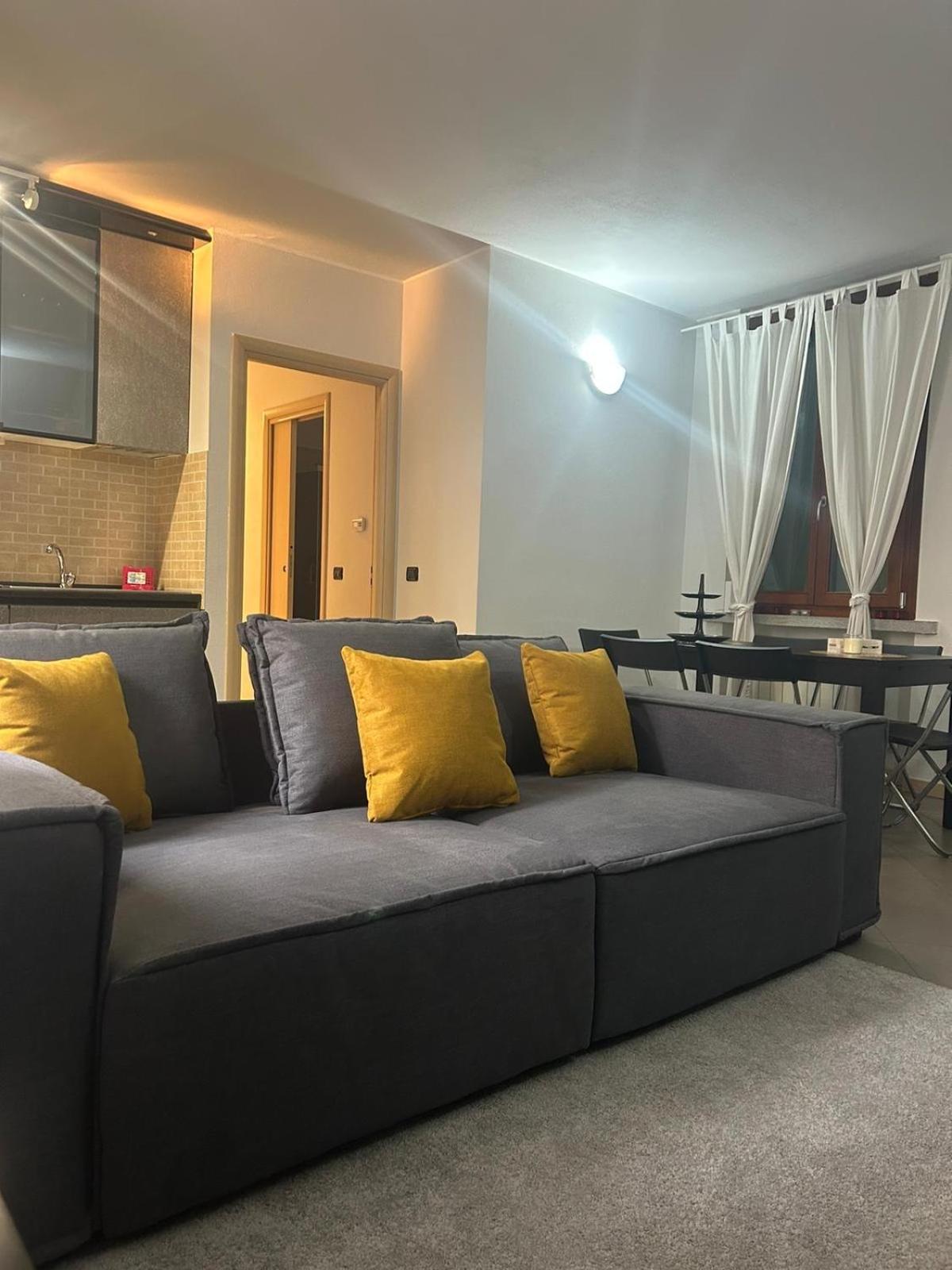modern apartment Legnano view 5