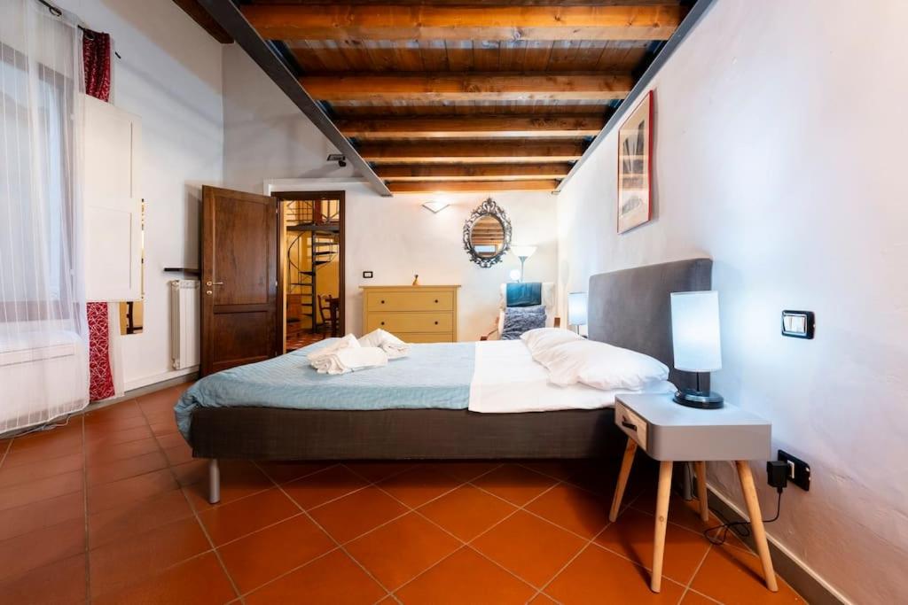 Serragli- Stile rustico rinascimentale in Oltrarno