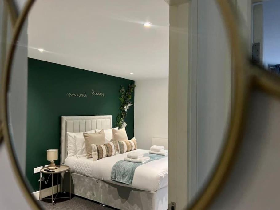 Perfect Place for Longer Stays Wembley Central view 3
