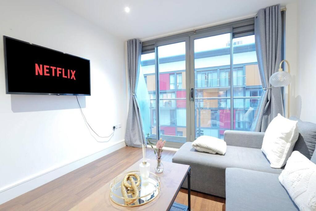 Perfect Place for Longer Stays Wembley Central view 5