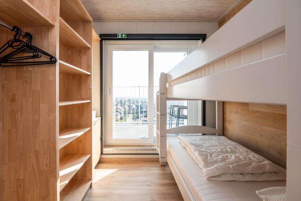 Nice apartment with suberb Sea Views