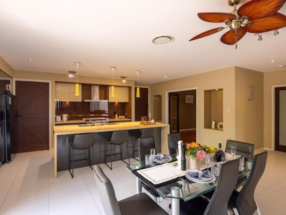 Stylish 2BR House for a Memorable Stay Stretton