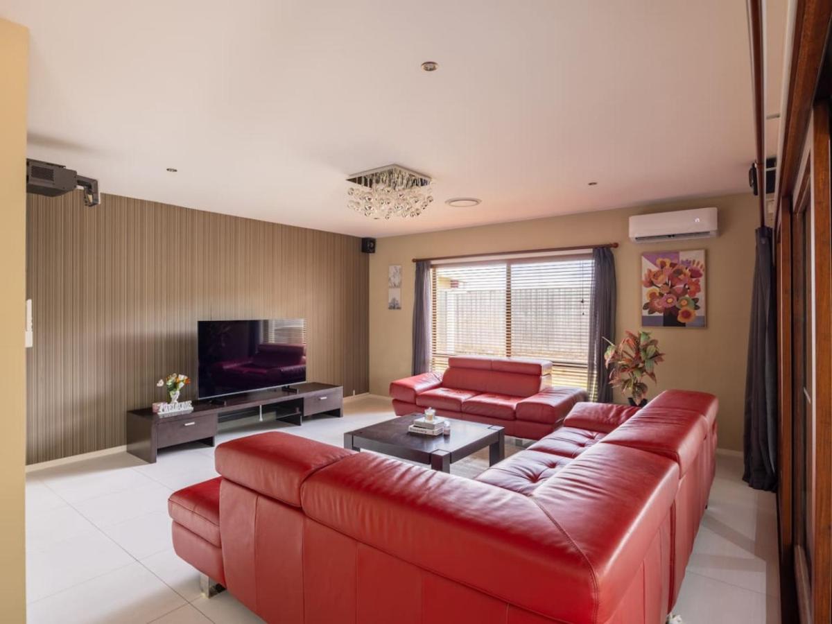 Stylish 2BR House for a Memorable Stay Stretton