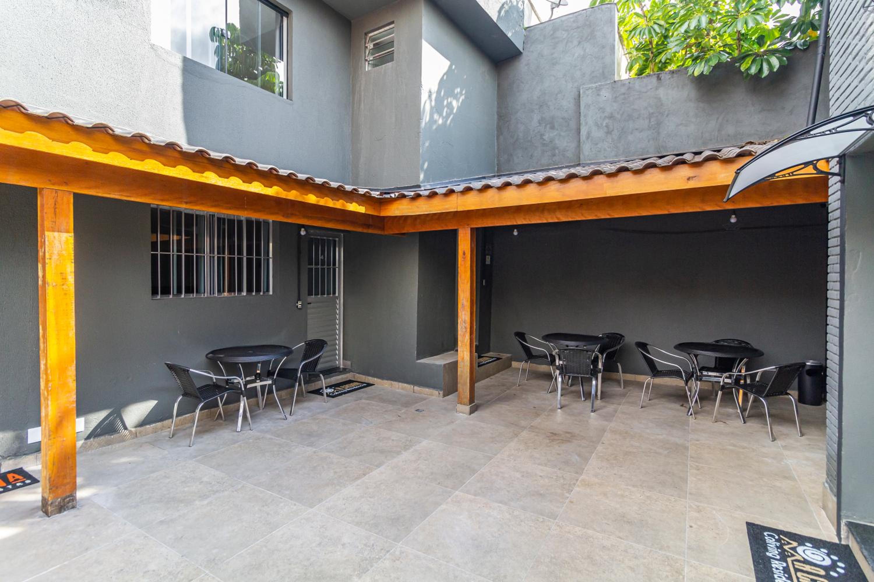 A CASINA: STUDIOS Vila Madalena - BECO DO BATMAN