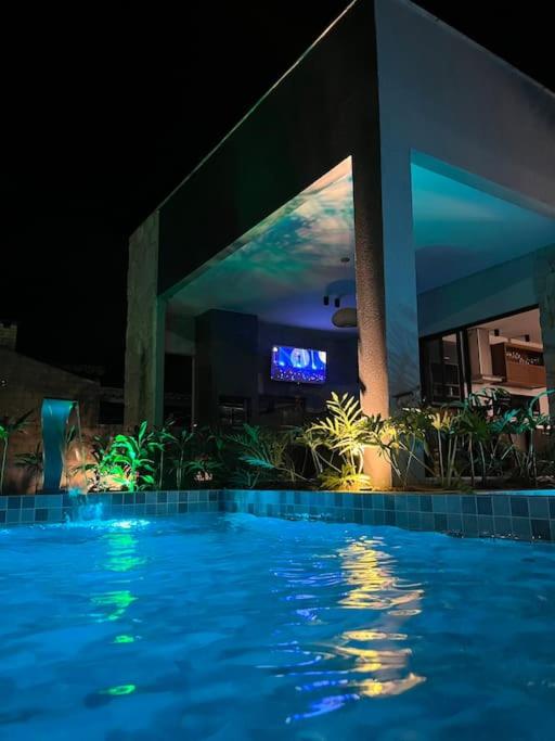 Linda casa em Guarajuba a passos do mar