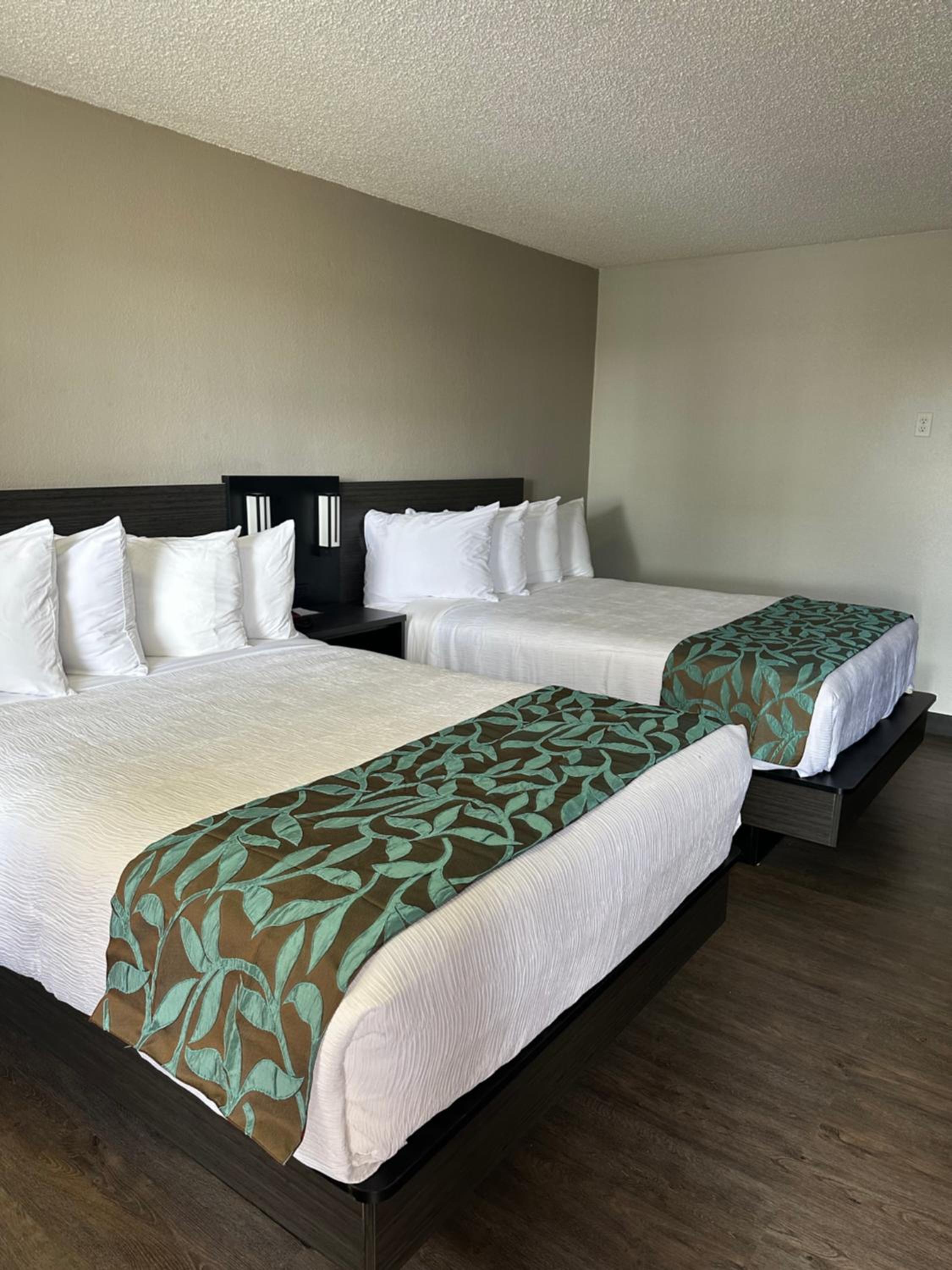 Deming Vacations - Baymont by Wyndham Deming - Property Image 4