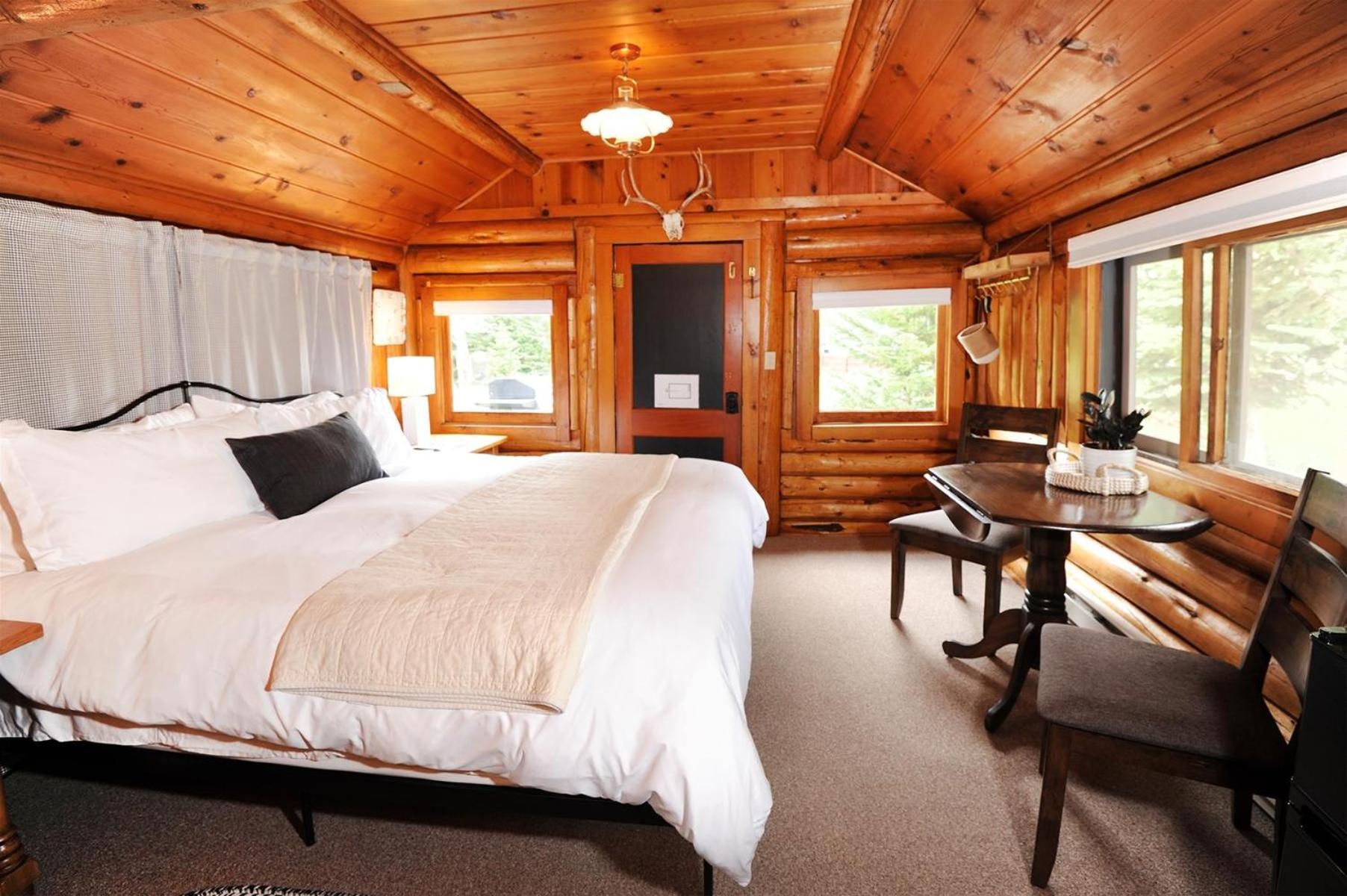 Glen`s Cabin view 5