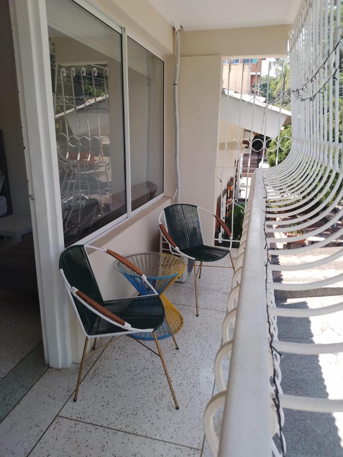 Cali Expats cuarto 3