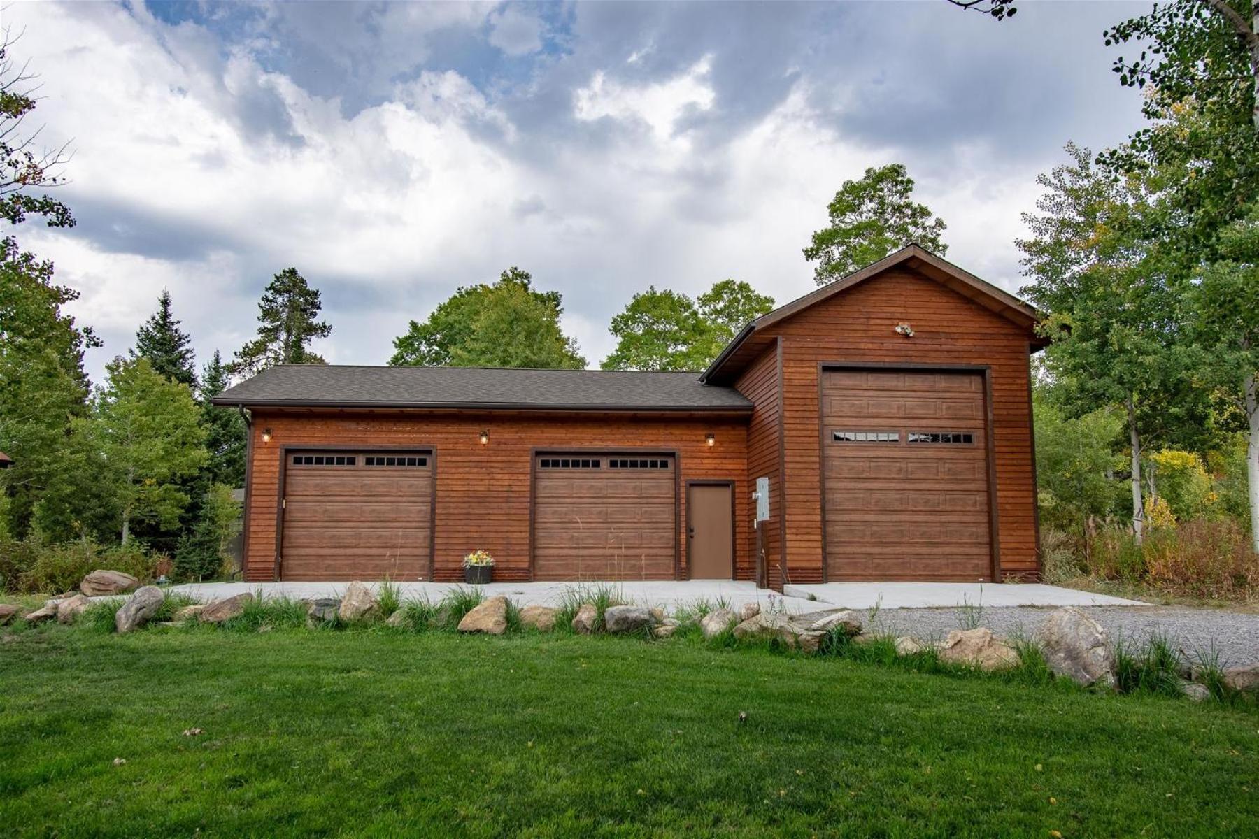 Snow Creek Lodge view 3