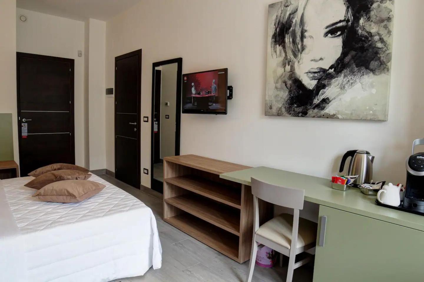 hotel room