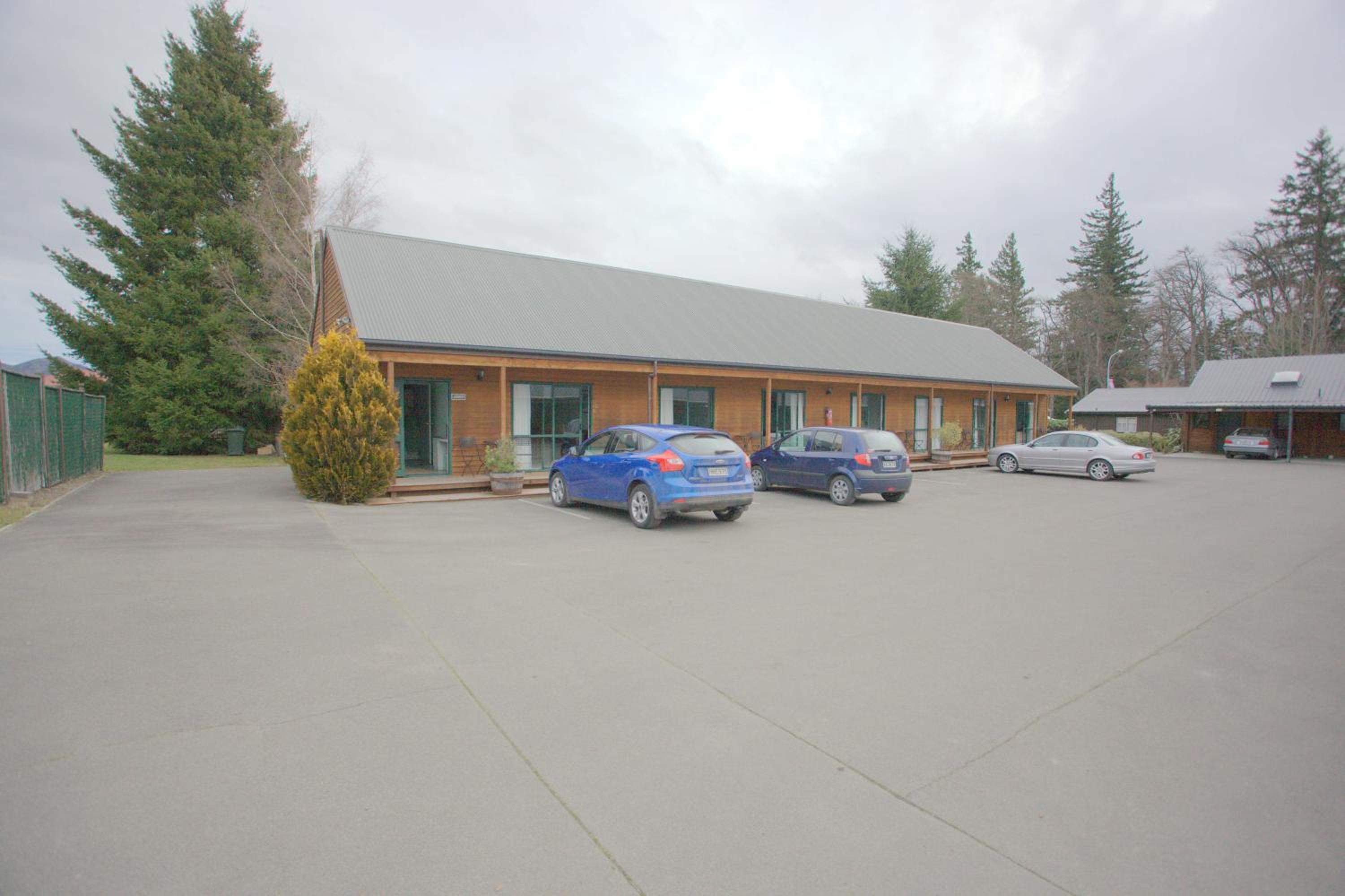 Alpine Lodge Motel