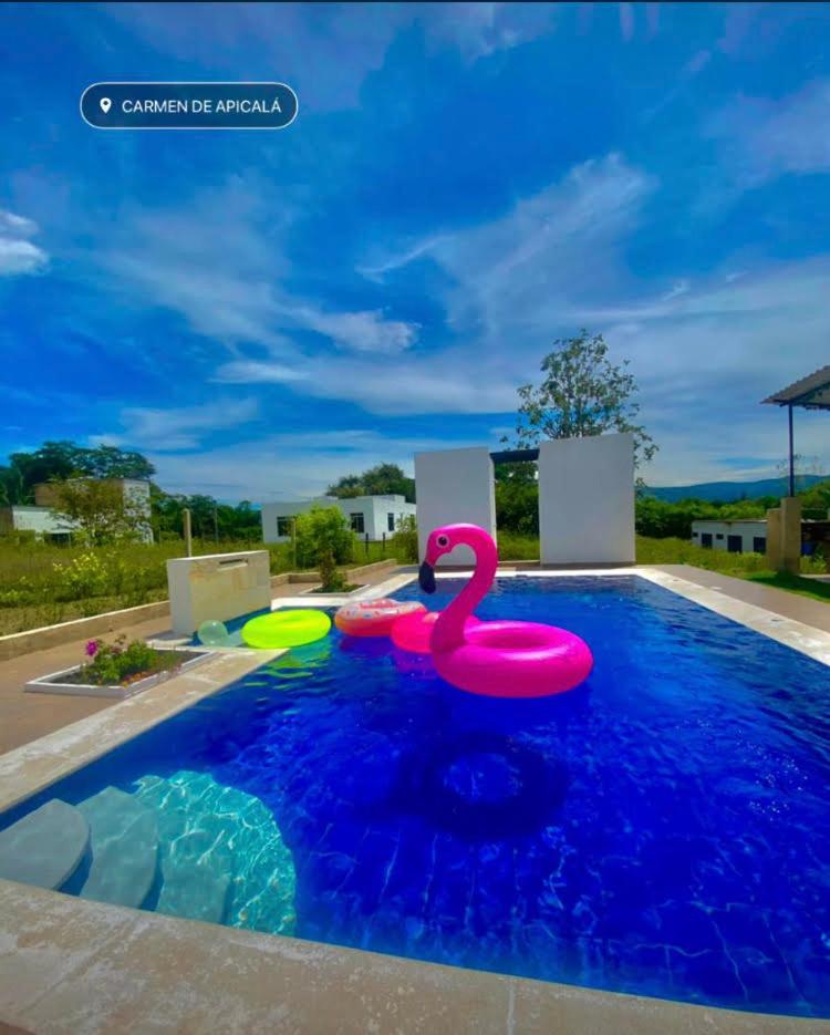 Villa con piscina privada y zona bbq en condominio view 2
