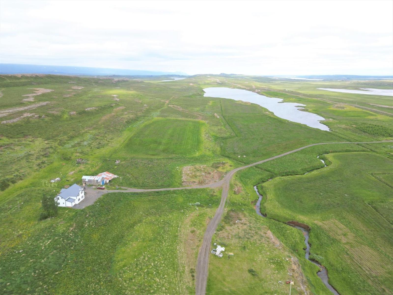 Lindarhóll Guesthouse