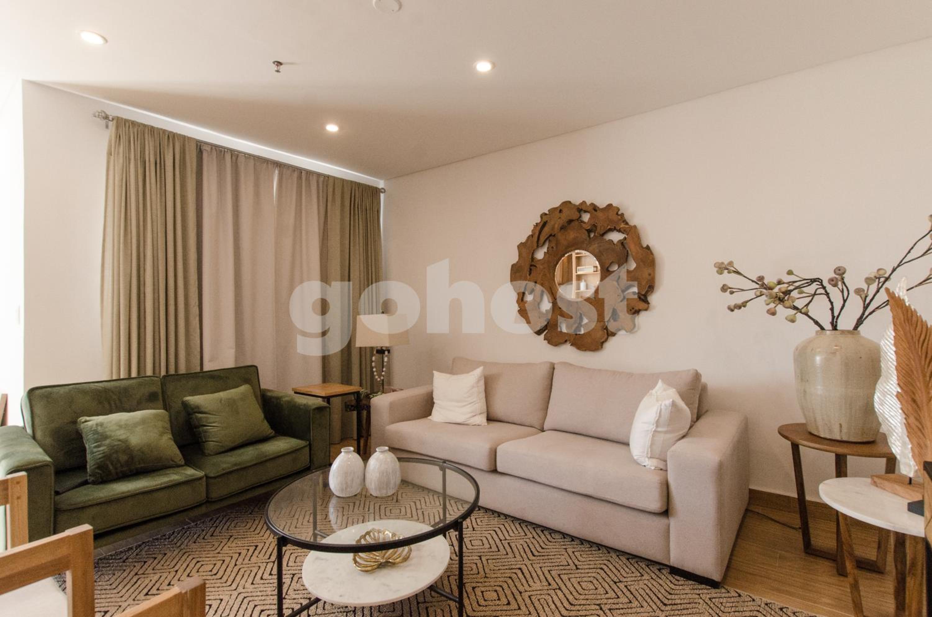 Stylish apt blocks away from Shopping Mcal Lopez view 3