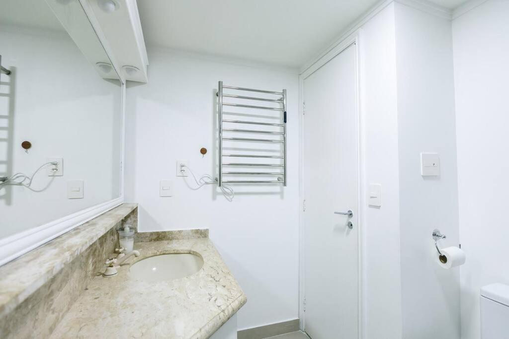 Suíte Elegante | Ao lado do Shopping Pamplona